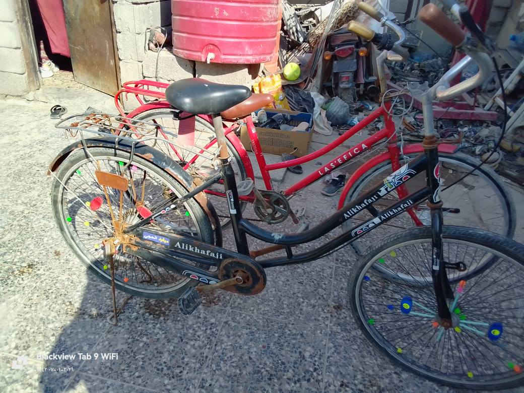 بيسكلات للبيع حجم 26 سعر150ثنينهن الاسو طاك تيوب  الكدام الاحمر كلشي مابي سعر الاحمر 75 والاسود 75 بيهن مجال عنوان بصره ابو الخصيب الرقم ***********
