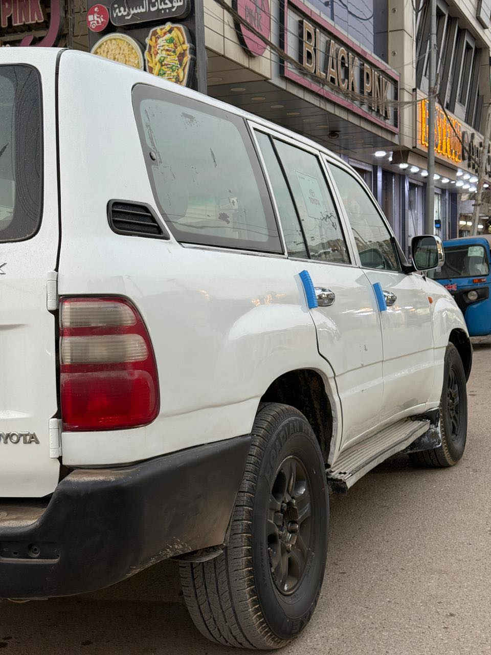 السلام عليكم . مونيكا للبيع كفاله كير مكينه شاصي اصولايات. محرك6اسلندر بانزين كير اوتماتيك صبغ عام  .مزاد وزاره الداخليه.سعر65 بيها مجال . للاستفسار:***********
