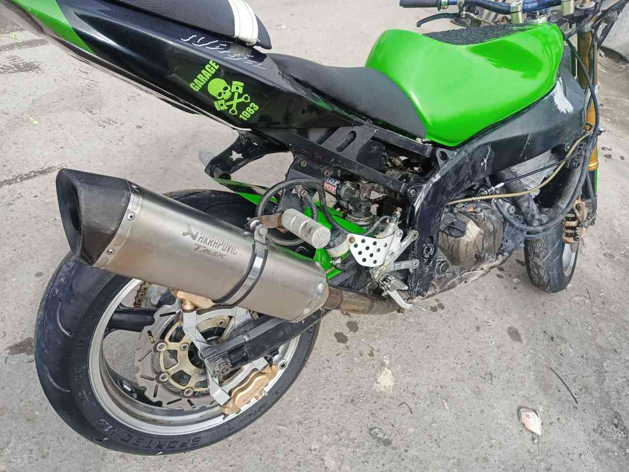 السلام عليكم كاوسكي 636 دراجه فصله شلعه معدل فول الدراجه ظفتلها دروعه ثنين كفرات موجود نكره بكل وقت فقط بيها لاستيك ولف ادخن
السعر 14 وبيها مجال مكاني بغداد شعله 
*********** بغداد, العراق
