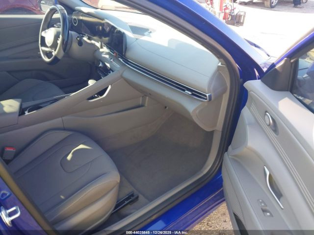 مزاد المركبة 
1 نوع المركبة: هونداي النترا
2 الموديل:2025     
3 تاريخ دخول المزايد: 2026/2/12 
4 حادث المركبة: مذكور اعلاه في الصور 
5يمكن نقل المركبة الى العراق والامارات 
رابط الكروب الخاص بنا : 
https://chat.whatsapp.com/H671qP8HNEFCu9NuE624Ls
للشراء الحضور الى شركتنا 
شركة الروان لاستيراد السيارات الواقعه في 
ميسان - الجديدة - مجاور مديرية تربية ميسان 
***********_ ***********-***********
