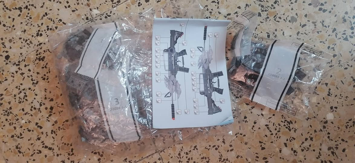 قطع ليكو تركيب فحم
سيارة كامبر فان بيها كيس واحد صغير نقص.
س.. لاح بيه كيس واحد من رقم ٣ نقص.
بناية كارين هاوس نقص قاعدات فقط.
سيارة العودة للمستقبل نقص تايرات فقط، ويلات موجود

اي شي تريده ادخلي عالخاص واصورلك القطع بالكامل


**إذا كنت صاحب هذا الإعلان وتريد حذفه لأي سبب، رجاءا أرسل رسالة إلى الدعم الفني**