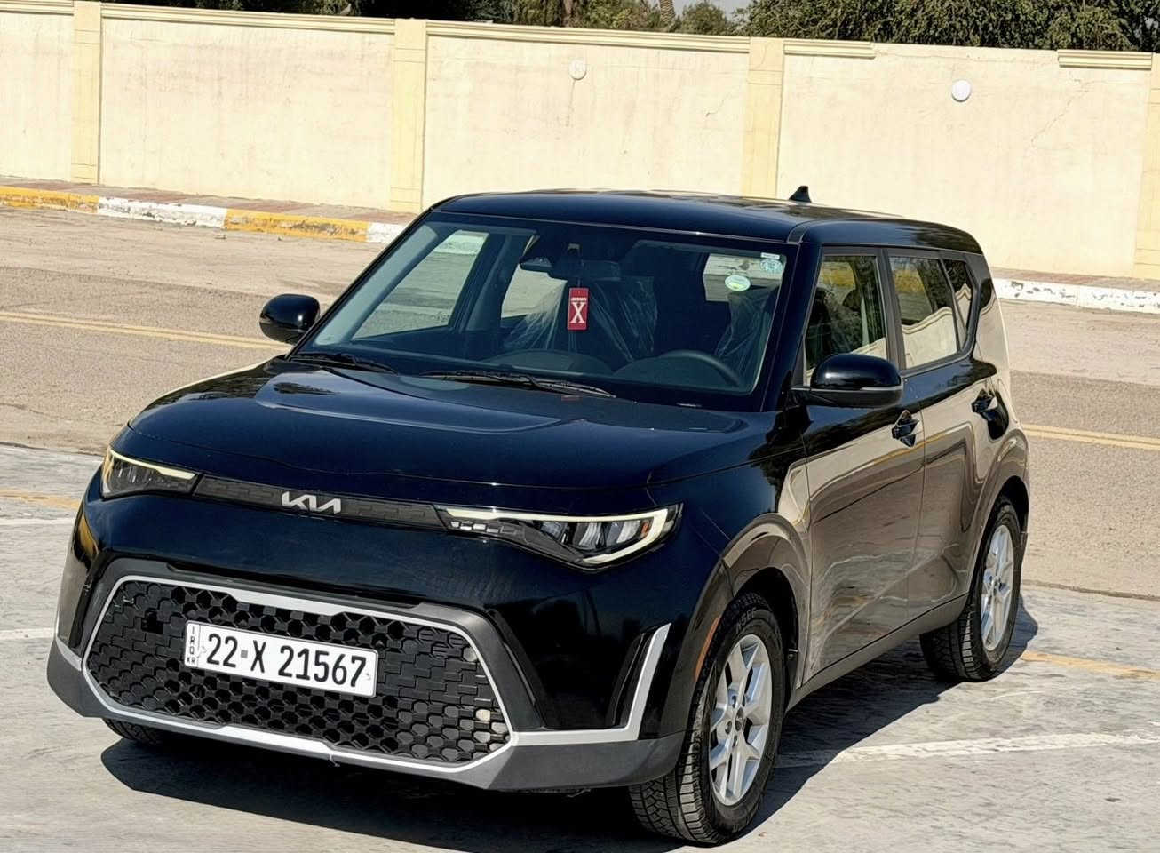 للبيع فقط بدون مراوس
كيا صول الشكل الجديد موديل 2023 
ترقيم جديد اربيل بسم شركة
 تحويل لو وكاله مضمون بضمانتي
حادث دعاميه فقط وشبر بارد بحافة البنيد  سياره كلين بدون صبغ بدون ايرباك 
سيارة جديدة كولش بدون اي نقص 
ماشيه 63 ألف مشي امريكا فقط
مواصفات 
شاشة الكتروني ديجتل 
محرك 2000 دوش 
رادار امامي 
رادار جانبي بلمري
رادار خلفي
هيترات كشنات وستيرن
شحن واير ليس
لايت لد وزنن 3 عدسات
بكلايت لد
مانع انزلاق
نظام نقطة عمياء 
كروز مثبت سرعة
شاشه كبيرة كار بلي 
كامرة دوارة 
تحديد مسار / قيادة ذاتية 
توقف ذاتي  / تنبيه مسار
اشارة ترحيب / اطفاء ذاتي 
تحكم جهتين ستيرين
حساس اطارات 
3 وضعيات قياده
‏ SPORT-SMART-NORMAL
--------------------------
سعر مناسب 158 وبيهة مجال بسيط 
مكان السيارة بغداد العطيفيه
للأستفسار ***********
