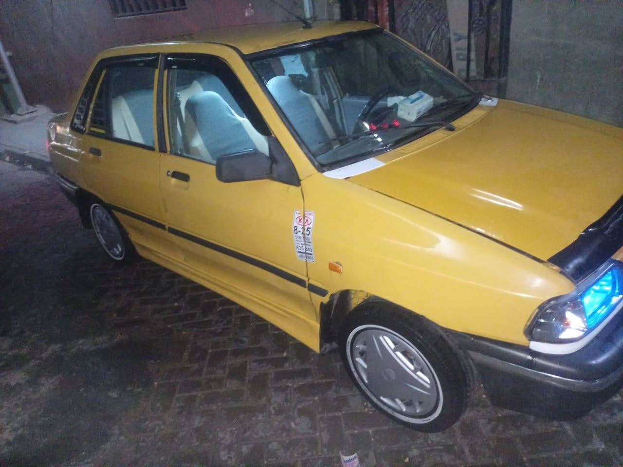 السلام عليكم سايبه موديل 12 تحويل نفس اليوم سكني بغداد مدينه الصدر مقفوله من الضربه  ما عدا مخ سياره تراها وين تريد اطلع بيها كهربائياتها على وضع الشركه تخم تاير جديد ماكينه وقير جدد باتري جديد دينامو جديد رقم باب الحله ابو السنويه ببغداد السعر 27 وبيها سكني بغداد مدينه الصدر قطاع 23       اتصال الرقم وبي واتساب ***********
