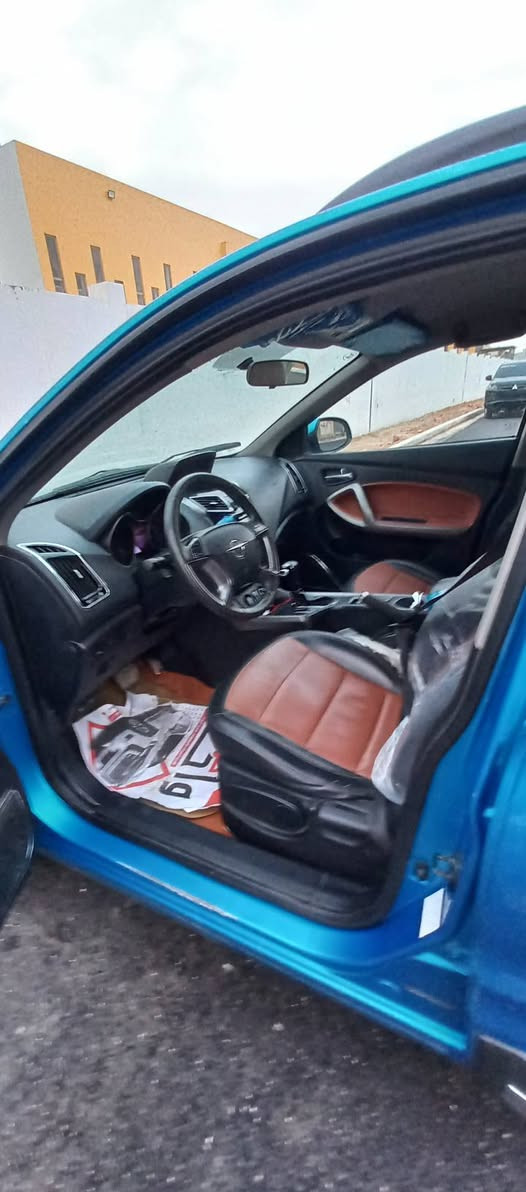 هايما ستيشن 2019 
سيارة مكفولة وجاهزه من كلشي كير ومحرك كله نضيف سيارة ما متعوبة ع وضع الشركة سيارة فول كامرات وحساسات 360 درجه كامرات مري وهواي بيها بعد مواصفات السيارة خير من الله السيارة رقم دولي 
الرقم ***********
السعر 105
العنوان كربلاء المقدسة
