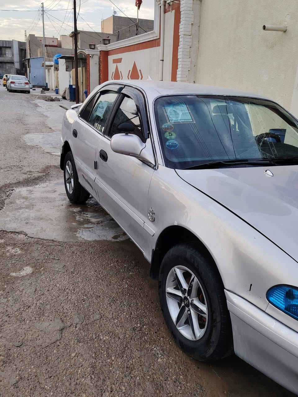 يا الله سلام عليكم سونوتا تو 1995لون سلفر مصبوغه للجماليه ويل كب كير عادي السياره جاهزه بيها بس نواعم خفيفات السعر 45و بيها مجال قليل مكاني ديالئ كنعان (***********)هاذا رقم تلفوني
