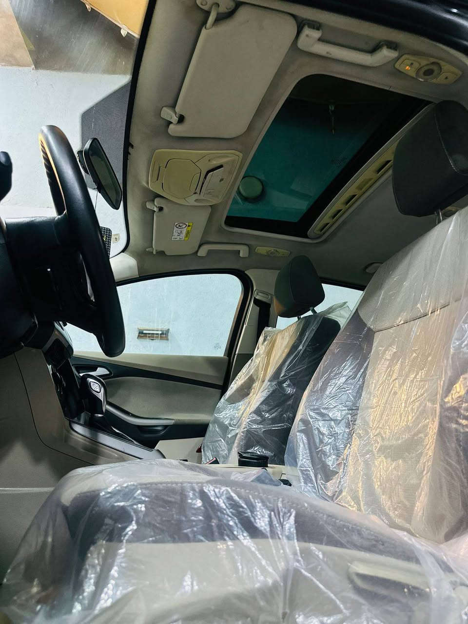 فورد فوكس هاش باك 2014
شركه مكفوله 
رقم بغداد
ماشيه 77
فتحه 
تحكم ستيرن 
شاشة اعطال 
السياره فول 
حساسات 
***********
