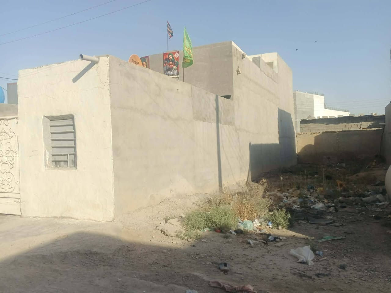 🏡 بيت للبيع – السياحي /  خلف معمل الادوية
للبيع بيت سكني مرتب ونظيف بمساحة 150 متر في السياحي _ خلف معمل الادوية 

✅ 2 غرف نوم

✅ استقبال كبير بمساحة 3×5 متر

✅ صالة 

✅ مطبخ 

✅ صحيات خارجية وحمام داخلي

✅ يوجد ماء وكهرباء

✅ البيت مرتب وجاهز للسكن

💰 السعر : اتصل وتدلل

للاستفسار والمعاينة يرجى الاتصال على الرقم:

📞 (***********) 

فرصة مناسبة للراغبين بالسكن في منطقة هادئة .
