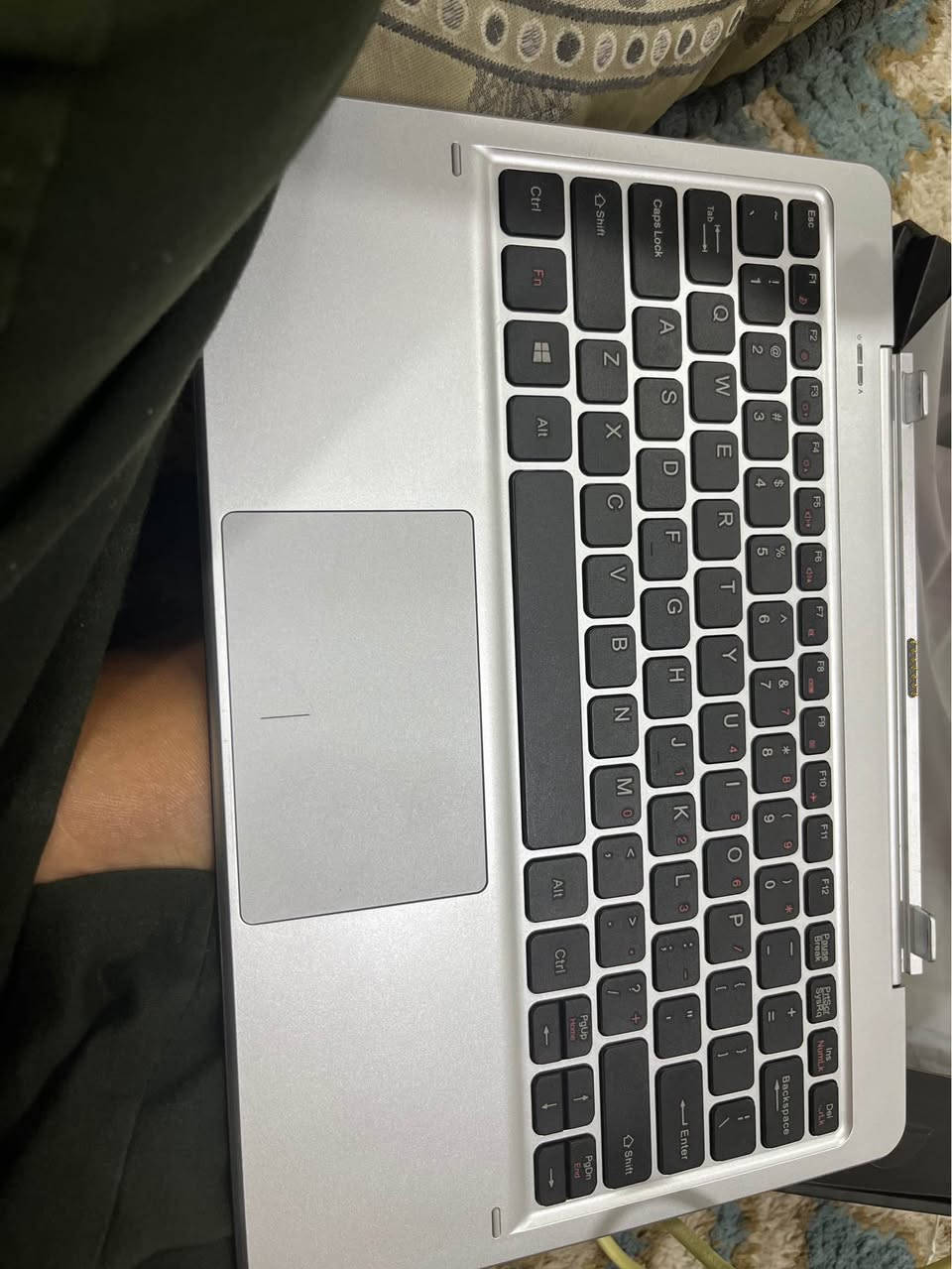 ايباد و لابتوب بنفس الوقت ينفصل الكيبورد عن الشاشه والشاشه مالته لمس عمارة, ميسان


**إذا كنت صاحب هذا الإعلان وتريد حذفه لأي سبب، رجاءا أرسل رسالة إلى الدعم الفني**