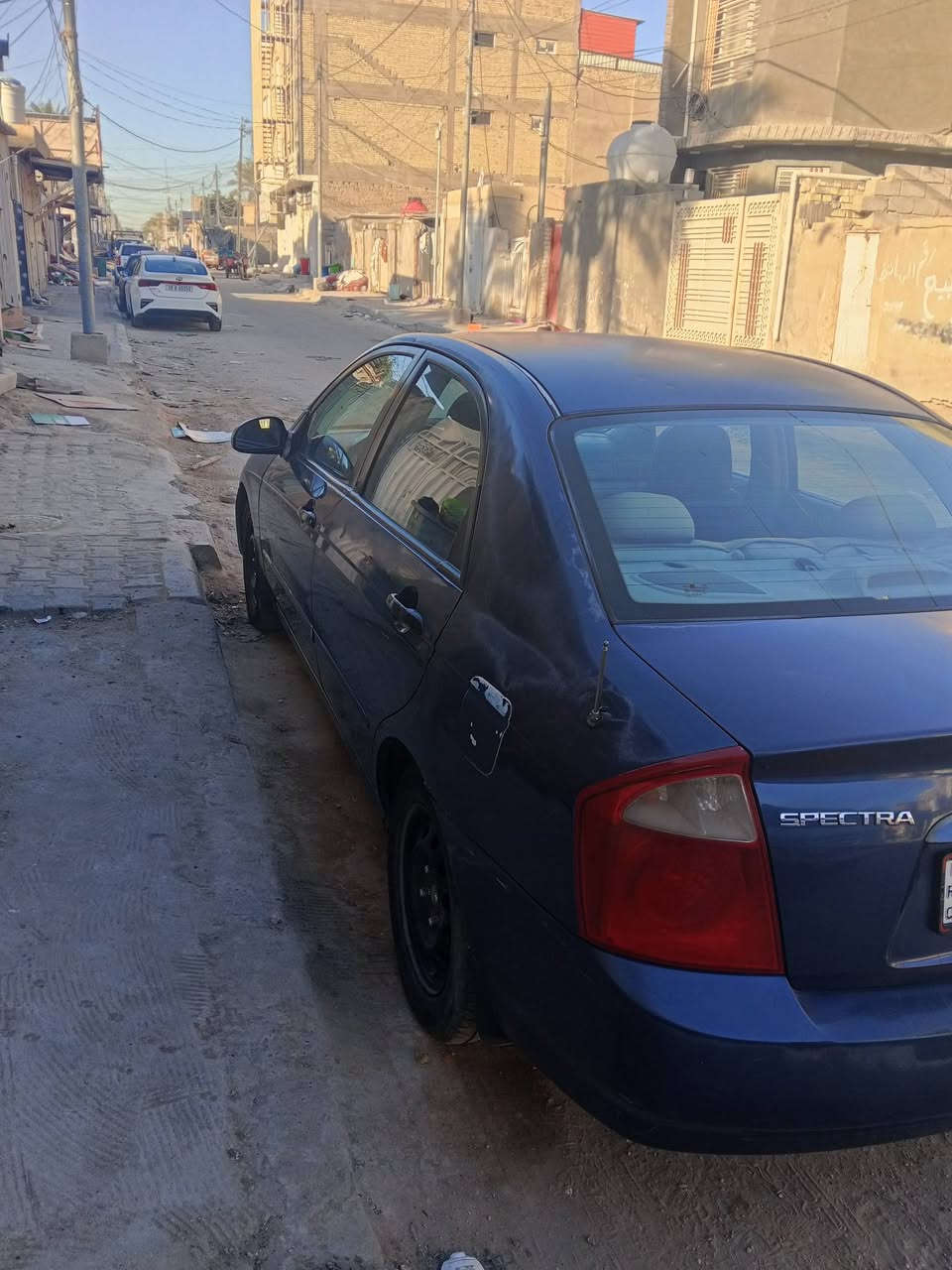 سبكترا 2005  مكينه 2000 ضربته بنيد وجاملغ بدون دواخل بيه شخوط مثل ماموضح بصور سياره نضيفه مكينه وكير جدد حداديه وره وكدام جديده  كهربائياته كله شغاله تبريد ثلج السياره كلشي مناقصه كبل لشارع رقم بغداد دولي وبسمي  السعر 72 وبيه مجال التفاصيل اكثر *********** مكاني كربلاء
