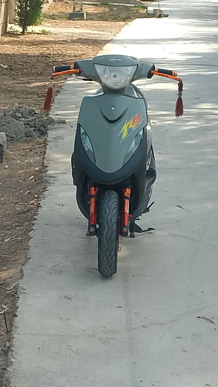 سلام عليكم ماكس عدله للبيع صالنصه رياضي هندر رياضي كهربائيات كلهه شغاله تشتغل سلف هندر موديل 2025 سعر 500وبيها مجال مكاني بعقوبة تقاطع الساده ***********
