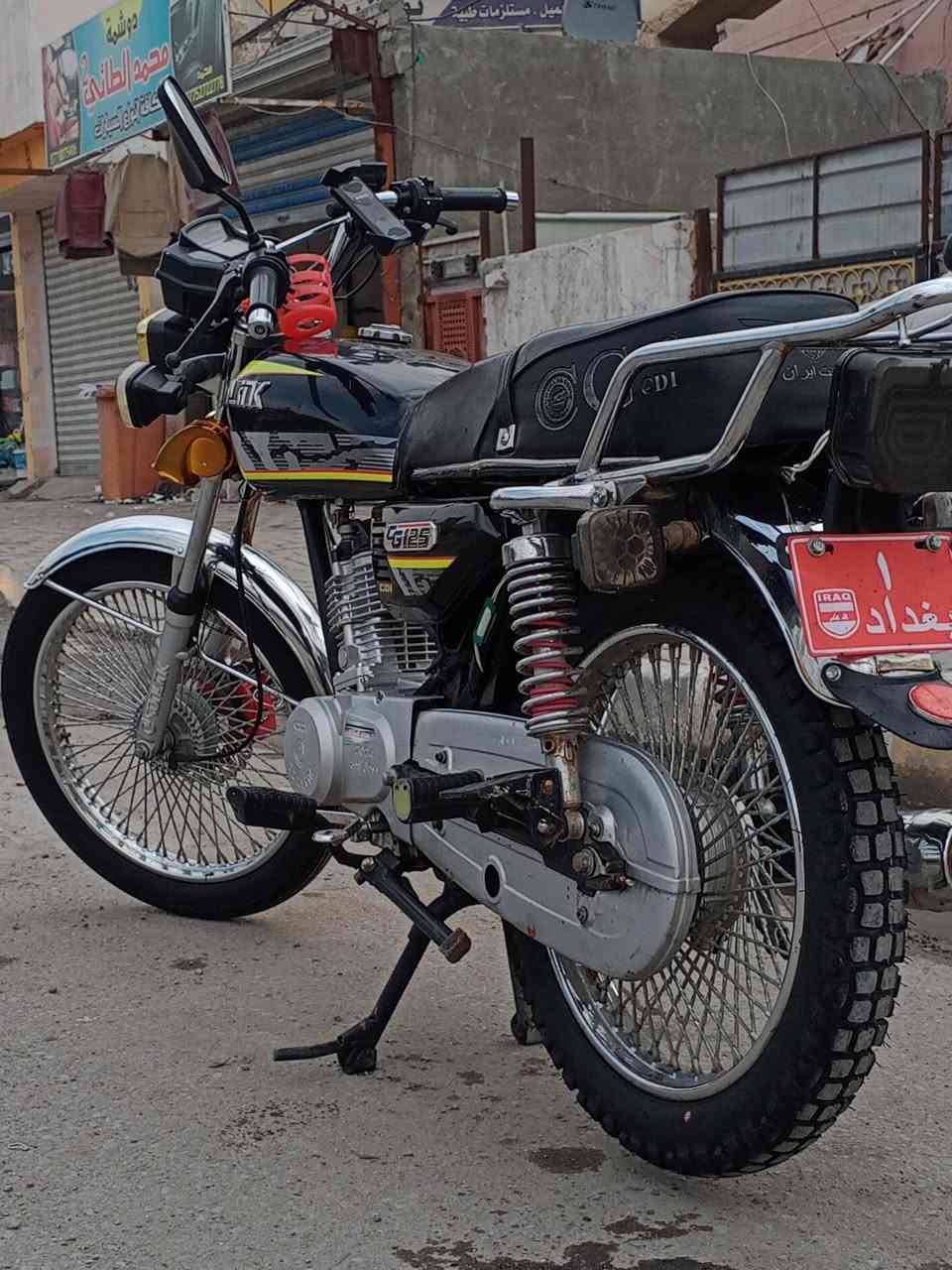 السلام عليكم دراجه سونك ام الختم باب الاول موديل 24 كامله مكمله كهربائيات اشاير لايت عالي ناصي بك لايت اي نقص ما بيها مكينة برغي مامفتوح بيها مكفولة لا تنقيص ولاتبخير الدراجه ترايها للبصرة
السعر : 650 وبيها مجال 
العنوان : بعداد الشعب شارع الصحه 
الرقم : ***********
