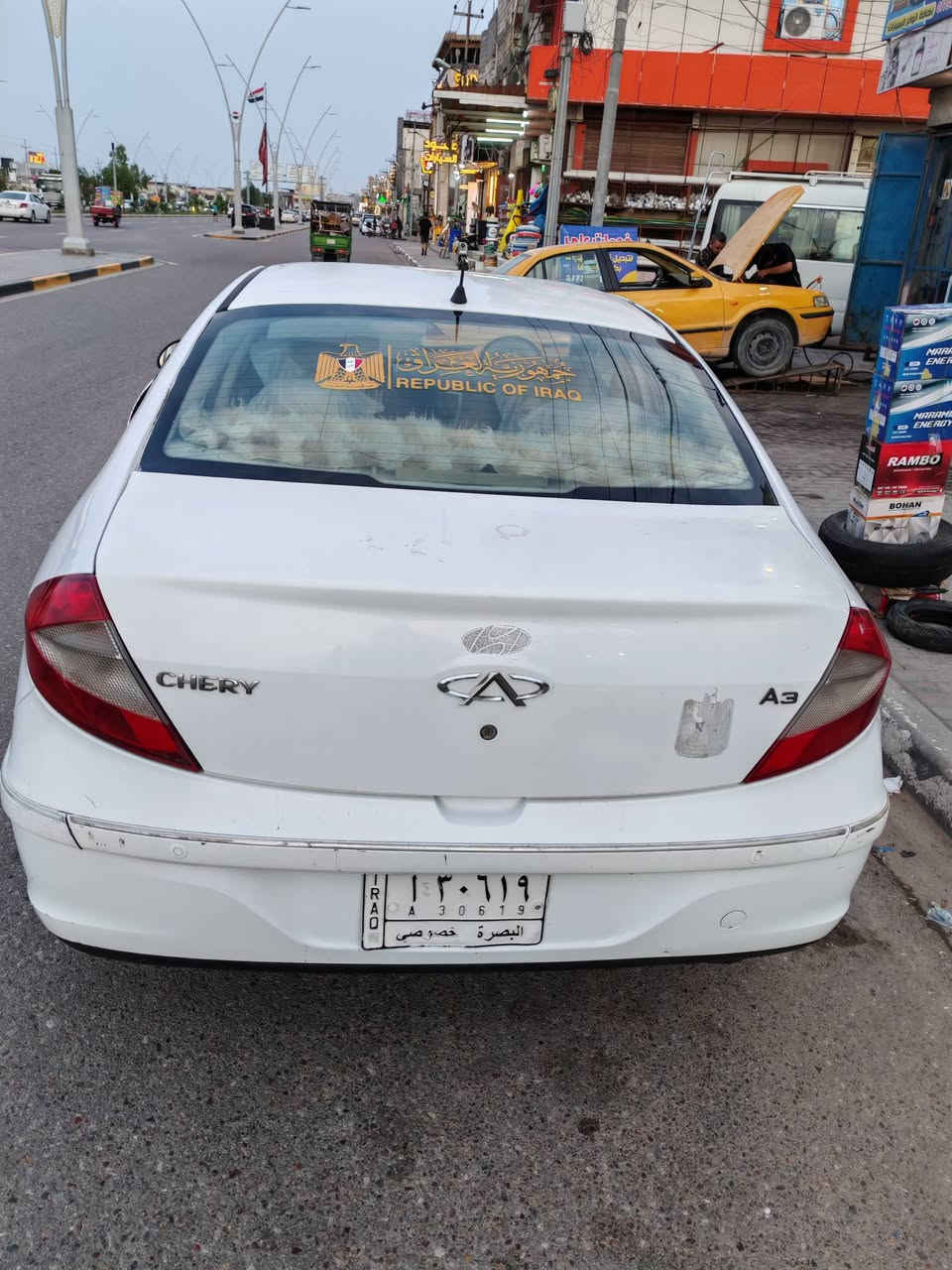 السلام عليكم شيري a3كفاله عامه فول مواصفات تحكم ستيرن فتحه سقف تبريد ثلج تخم تاير حداده جديده مكينه وكير جدد كير اوتو بلاد سياره جديده ومتعوب عليها بلقران جاهزه من كلشي سعره 43 ورقه مكاني بصره القببله بيها تلكيط خياس فقط ***********
