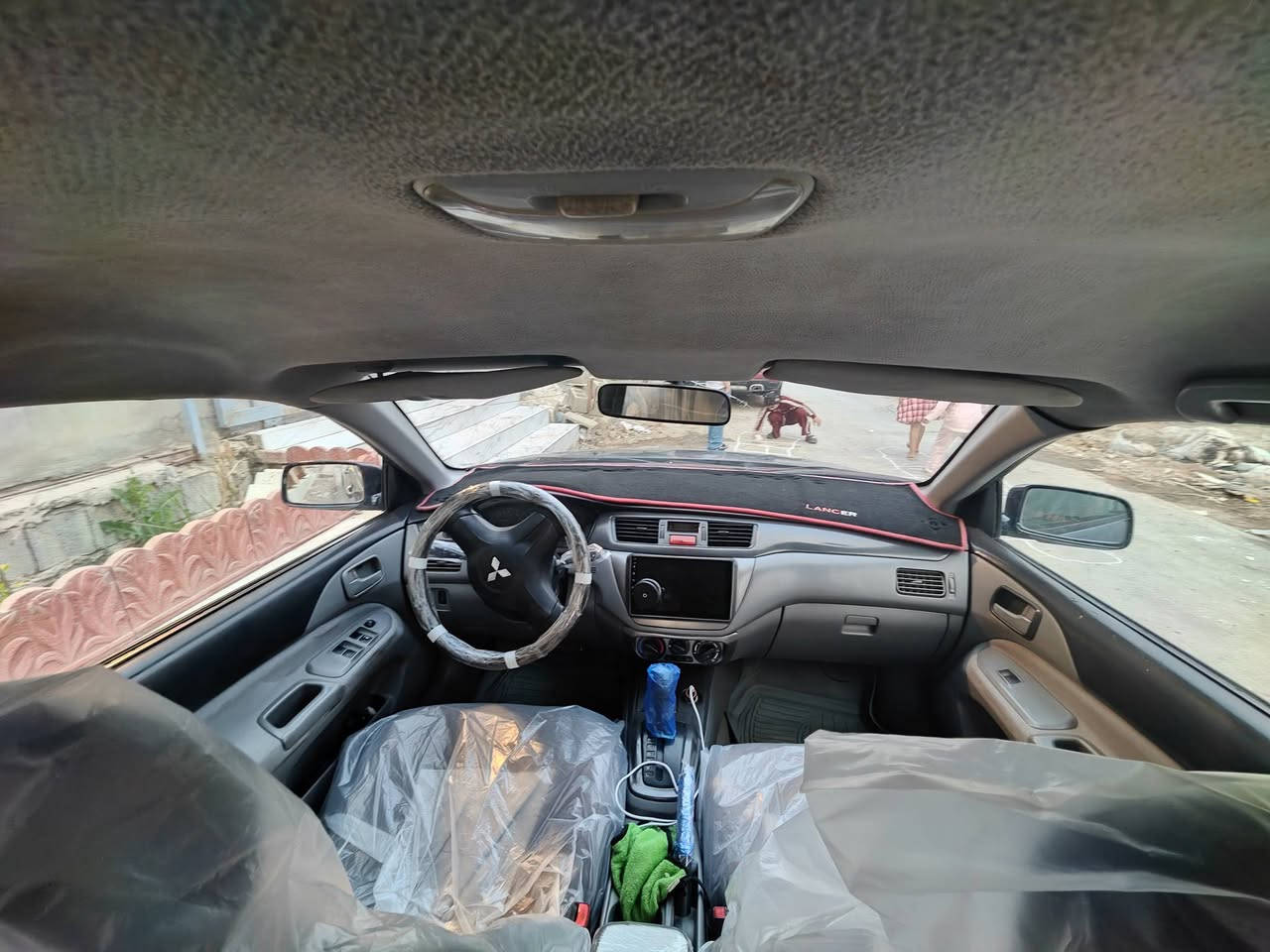 لانسر2007
صبغ عام جماليه بدون ضربه السعر 74
مكينه 2000 بسمي شرط تحويل 
***********
