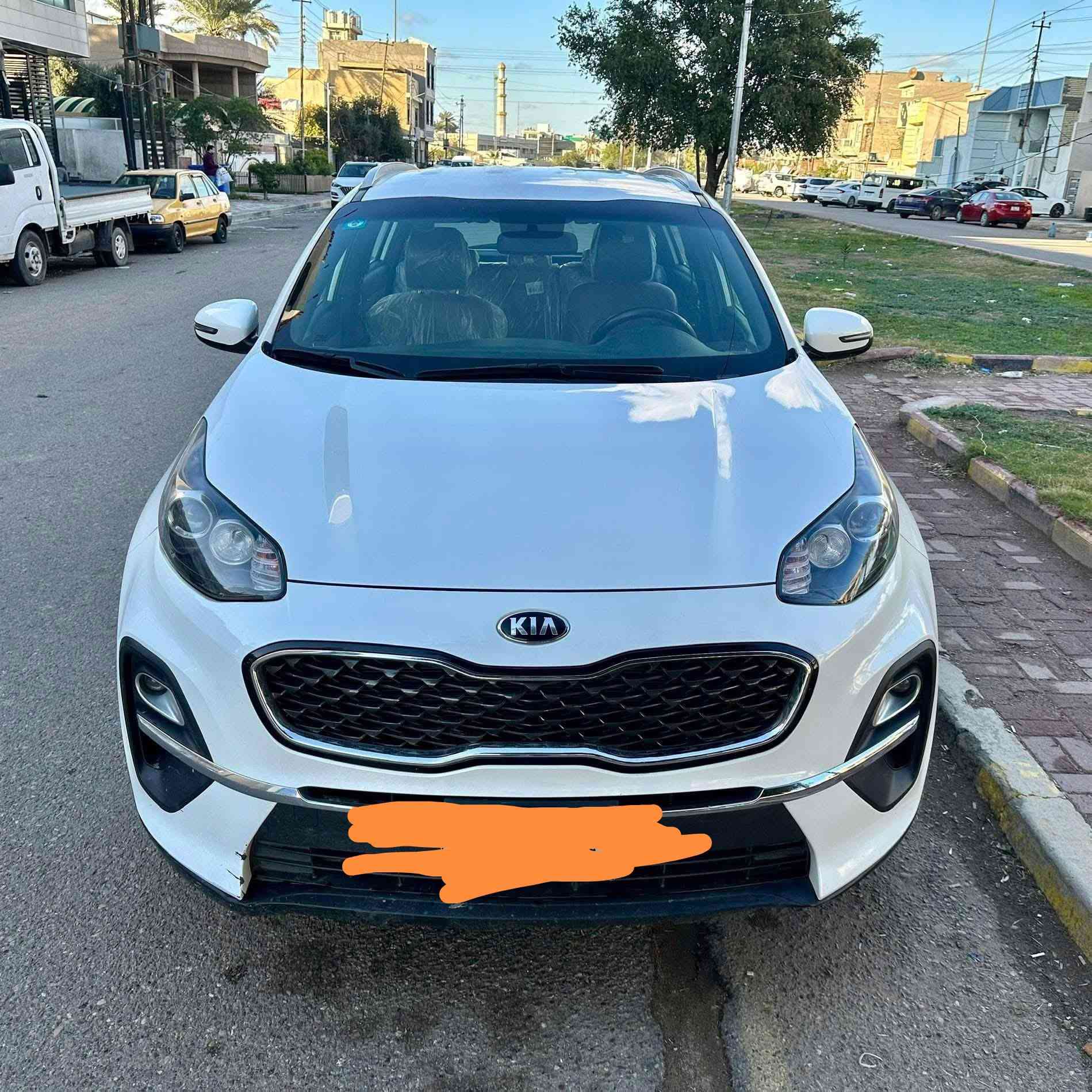 السلام عليكم كيا سبورتج خليجي موديل 2021  رقم بغداد انكليزي ماشيه ٩٣ مكفوله مواصفات عاديه كامره حساسات تحكمات جلد كامره دواره تبريد قطعتين السعر ٢٠٣ بيع *********** مكاني بغداد
