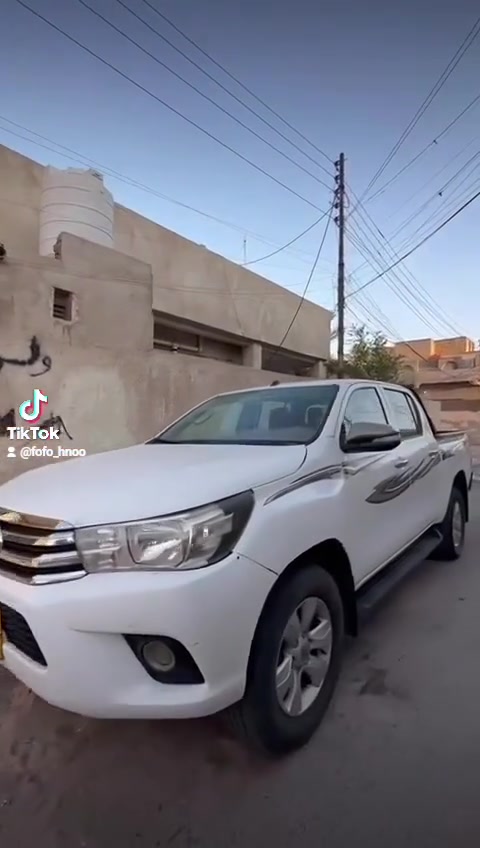دار للبيع حي المعلمين الجديد
المساحة٢٨٥
ركن شارعين 
بناء قديم 
يحتوي على طابقين الارضي غرفتين وصالة ٧ متر واستقبال ومدخل صحيات خارجيه وصحيات عدد ٢ داخلية ومطبخ حار وبارد كبار  ومخزن داخلي وحديقة ٥٠ متر الطابق الثاني غرفة وصالة وصحيات العنوان ميسان/العمارة حي المعلمين الجديد
للاستفسار الاتصال على الرقم ***********
