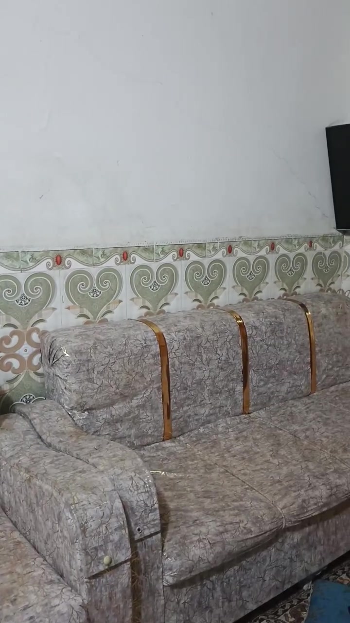 سلام عليكم ورحمه الله قنفات حلوات مرتبات البيع مستعمل قليل سعره 500وبيهن مجال الطيبين هذه رقمي شراي بيك خير وتدلل***********
