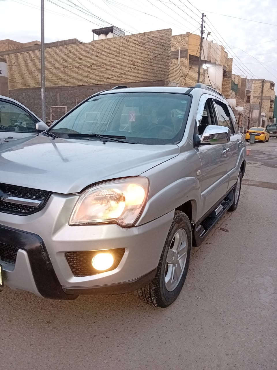 كيا سبورتج موديل ٢٠٠٩ وارد أمريكي بيهه جاملغ خلفي مال أمريكي بيهه مكان بارد بل قماره  سياره جاهزه من كلشي مكينه وكير مكفولات تخم تاير صدر جديد رقم سلمانيه نكليزي تحويل ثاني يوم حجم مكينه ٢٠٠٠ دوش سعر ٧٨ مكان سياره بغداد سياره فول مواصفات ***********
