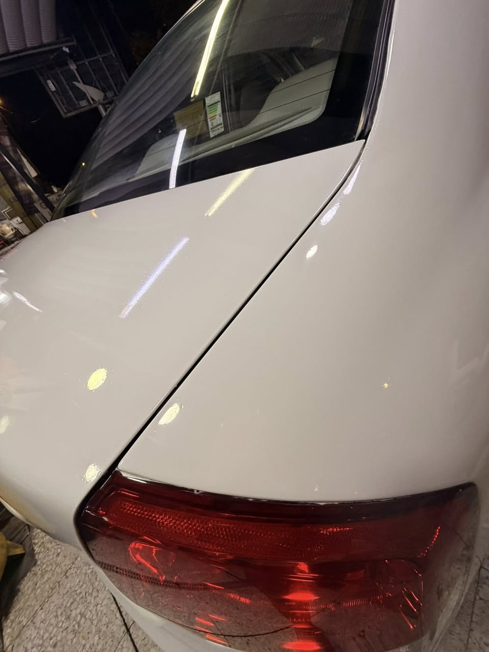 سلام عليكم ورحمه الله وبركاته ابو نور النعيمي للعنايه بالسيارات خدمات بولش وحمام عروضنا مستمره السيارات الناصيه ب50  الف والعاليه ب75الف يشمل حمام وبولش مع تجديد سوادات العنوان الاعظميه راغبه خاتون شارع المخرج قرب العامر ماستر ***********
