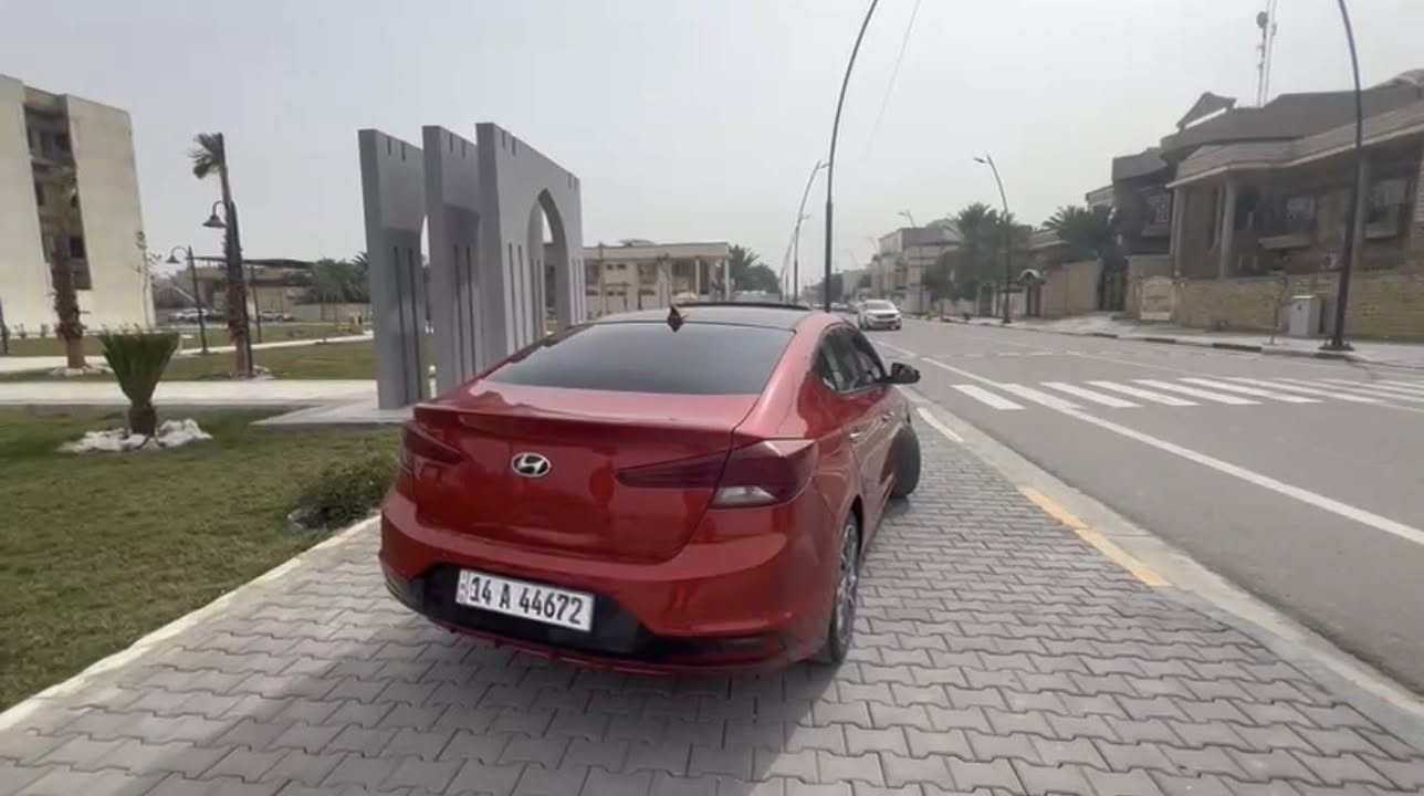 للبيع 20 خليجي باسمي تبديل تلث قطع وبيها دحجات على وضعها حداده جديده وتبريد جديد بسعر كلش مناسب 
للاستفسار ***********
البصره الموفقيه
