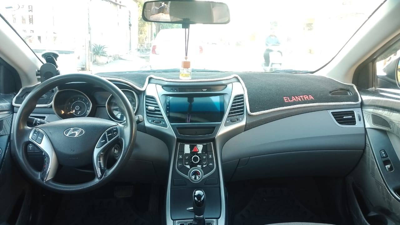 النترا موديل 16 امريكي
بدون صبغ وبدون تبديل وبدون بارد مكينه مفتوح لغود شواصي مكفول السيارة خير من الله 
سونار موجود بالمنشور 
السعر 106 وبيهة مجال 
***********
