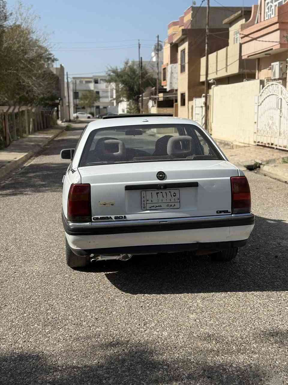 اوبل اوميكا موديل 1993 كير عادي محرك 20 سقف سلايت سنويه مشروع وطني لحد 2028 سياره كل شي بي شغال مال جناي سعر 30 بي مجال  مكاني كركوك ***********
