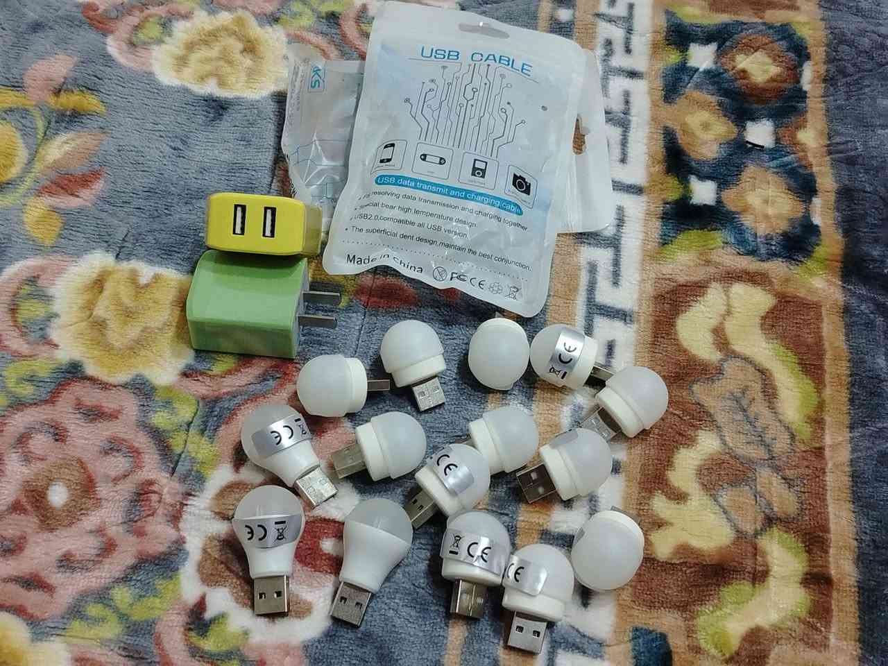 رؤس شواحن عدد 2
 و15 لد أبيض واصفر مشكل
السعر 7


**إذا كنت صاحب هذا الإعلان وتريد حذفه لأي سبب، رجاءا أرسل رسالة إلى الدعم الفني**