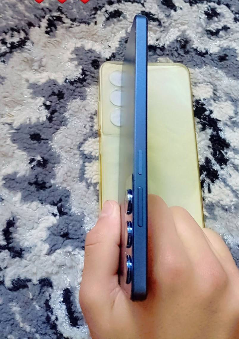 سلام عليكم اخوان جهاز اللبيع
اسمه ريدمي c65 الذاكرة 256 جهاز مفول جهاز 
ما مفتوح كسر ما بي الرقم***********
