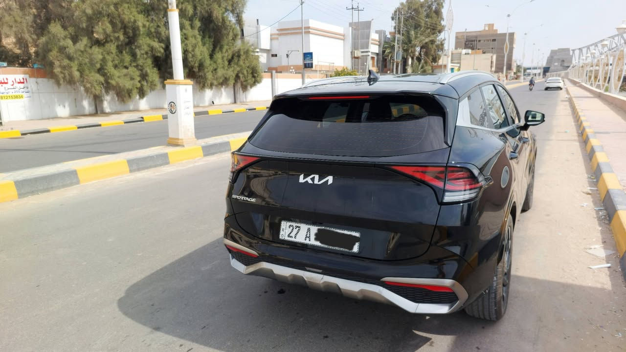 سبورتج 2023 غاز بلاد رقم ذي قار  حرة تبديل بنيد وجاملغ نفس الون وكلير جاملغ خلفي  كامل مواصفات ماعدى الفتحة
١_بصمه تشغيل وبواب 
٢ جنطه كهربائية
٣ كشنات جلد تبريد تدفئة
٤ شاشة دجتال كاملة 
٥ رادر امامي 
٦ نقط عمياء 
٧ تحديد مسار 
٨ كير ماوس 
٩ شاحن يو اس بي بلكشنات
١٠ اوتو ستوب امامي خلفي 
سيارة جاهزة تخم تاير باتري جديد رقم دولي سعر 190.
الاتصال *********** موقع السيارة ذي قار.
