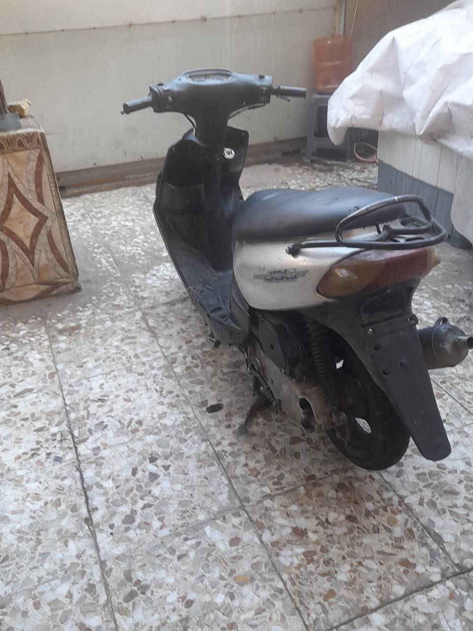 دراجة ماكس قجمة دراجة نضيفة تخبل مكينة هاون لا تبخير ولا نروح ولا تنقيص شغالة هندر نكرة لكلوب لامامي موجود وسواد مال هندي موجود نقص بس كفر أمامي سعر 200 وابيهة مجال قليل جماعت ل 130 لا طبون  مكاني بغداد شعب ***********
