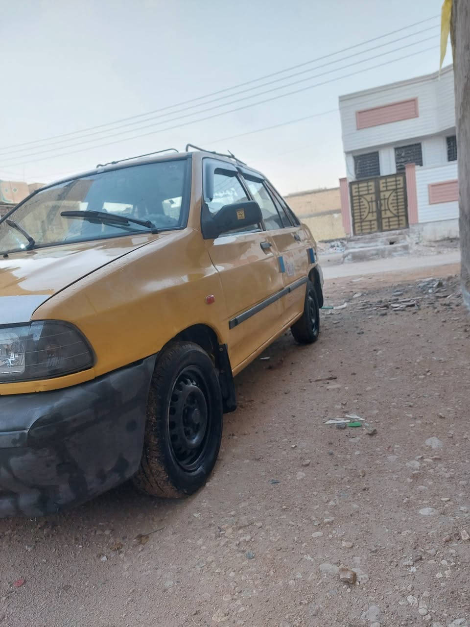 السلام عليكم سياره نوع سايبه مديل ٢٠١٣ للبيع رقم بغداد  مكان السياره كربلاء  ومالك السياره يريد امداور سياره نضيفه السعر ٢٨ وبه مجال با سعر رقم مبايل ***********
