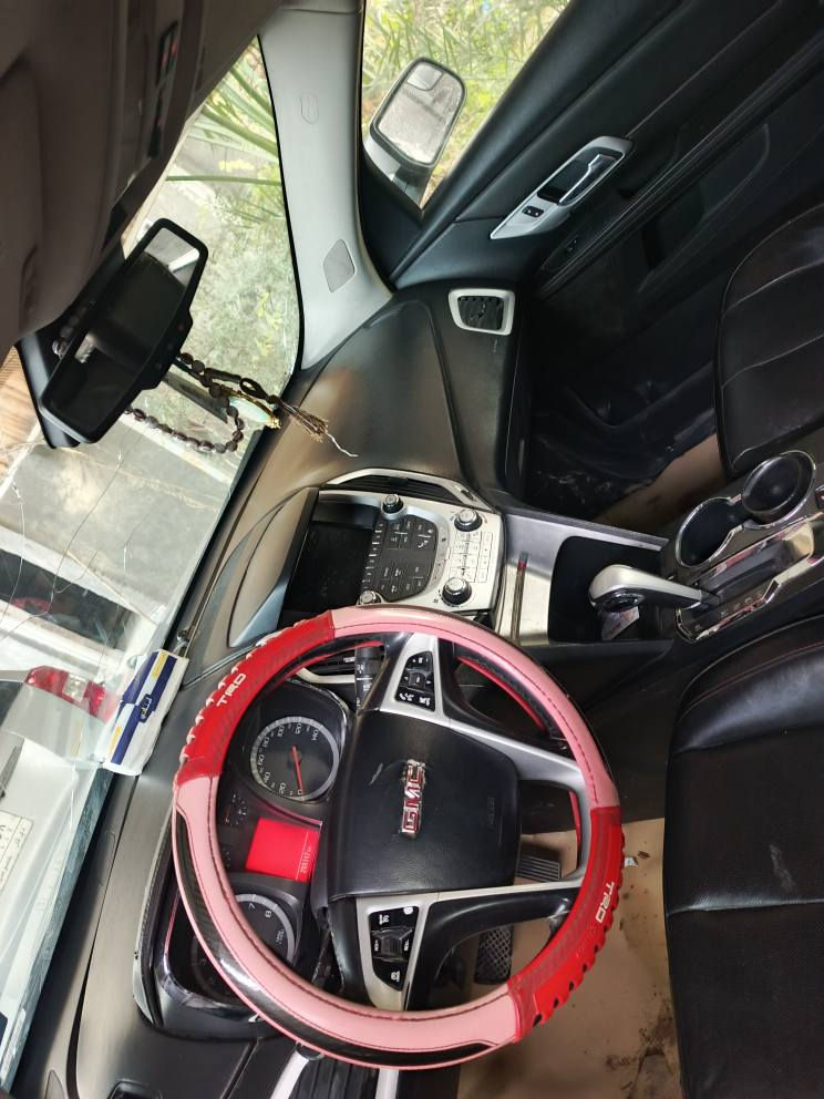 جمسي تيران موديل 2013 مكينه 4سلندر كشن جلد شاشا كبيره رقم دولي ذي قار بسمي سياره جاهزه للاخير بيه تبديل بنيد وجاملغ ورش باب صبغ بدون دواخل السعر 95وبيه مجال مكاني ناصريه للاتصال*********** ناصرية, ذي قار
