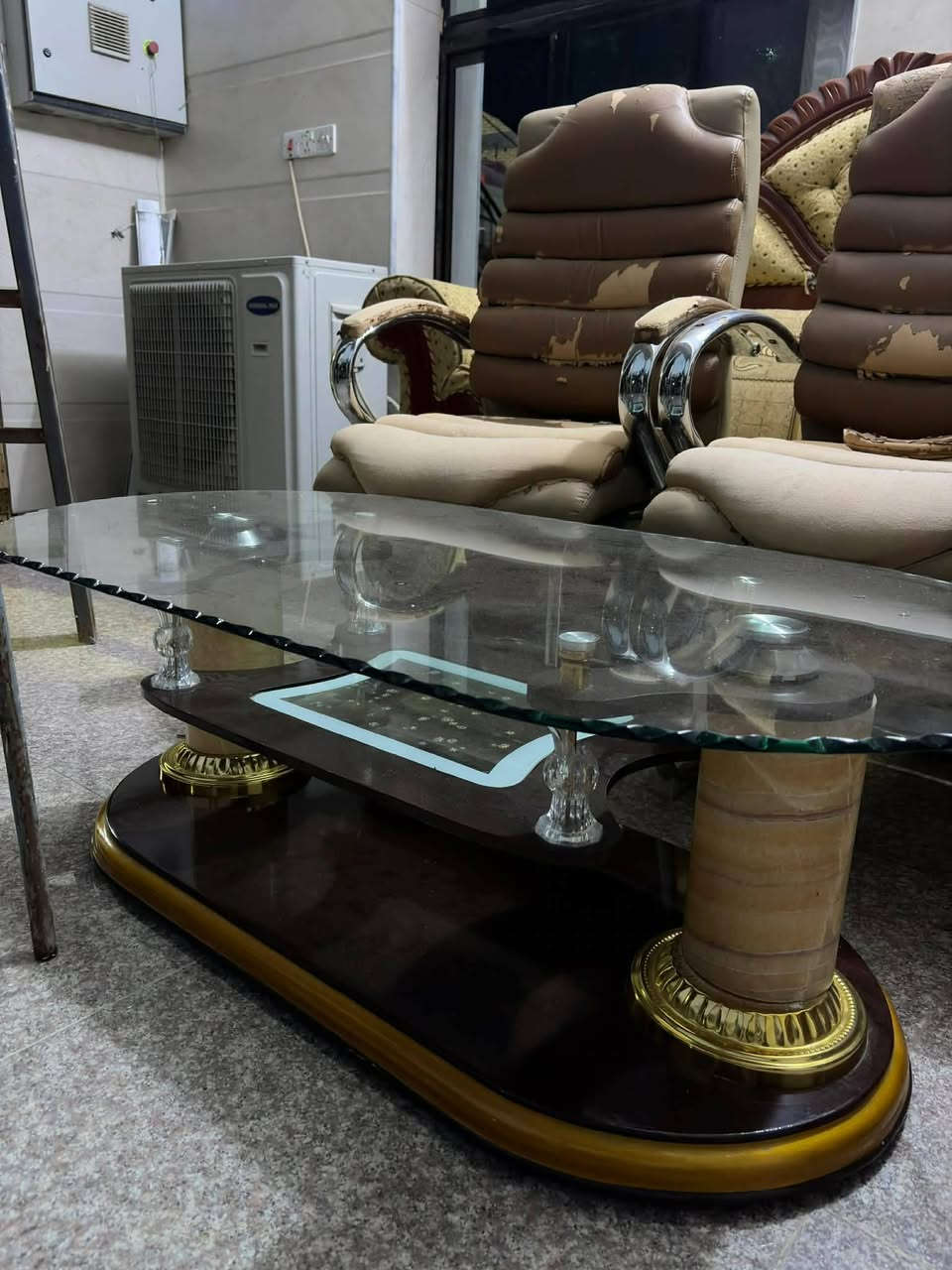 تخم ملكي نظيف مع طبله وسطيه السعر 225وبي مجال قليل مستعجلين عليه


**إذا كنت صاحب هذا الإعلان وتريد حذفه لأي سبب، رجاءا أرسل رسالة إلى الدعم الفني**