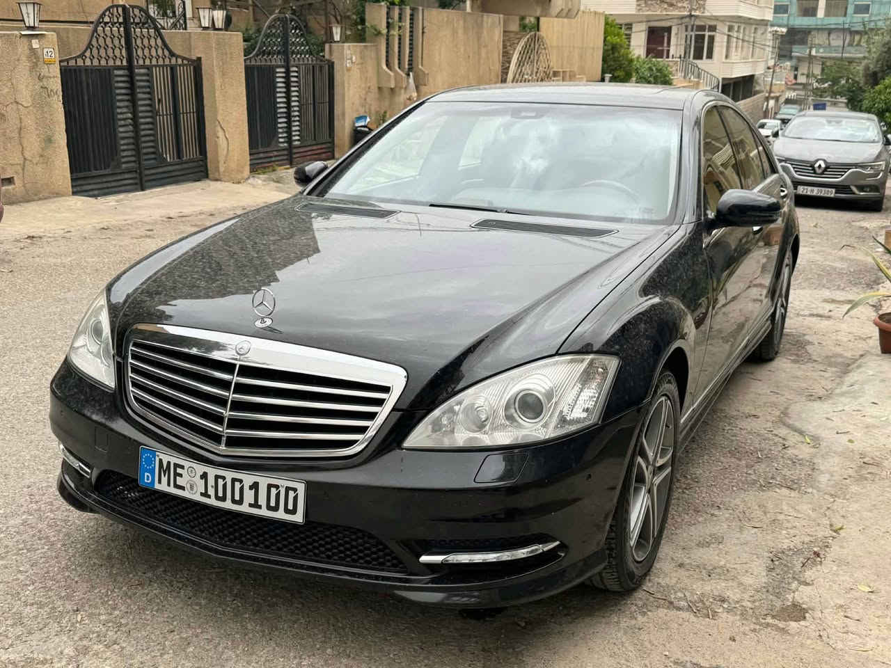 marceds s class 350 
2007
90$گه‌لا . مه‌عمه‌ل
گئرو مەکینە و چوپ و کارتی گئرو  هەموگیانی بەشەرت 
سەیارەکە  دوبەیە  مواسەفاتی یابانیە
ماشلا سه‌یاره‌كه‌ جوان هه‌موو گیانی به‌ شه‌رت
گیره‌ و مه‌كینه‌ به‌ شه‌رت 
سه‌یاركه‌ مواسه‌فه‌ت فول فول 
رقم :*********** Singapore
