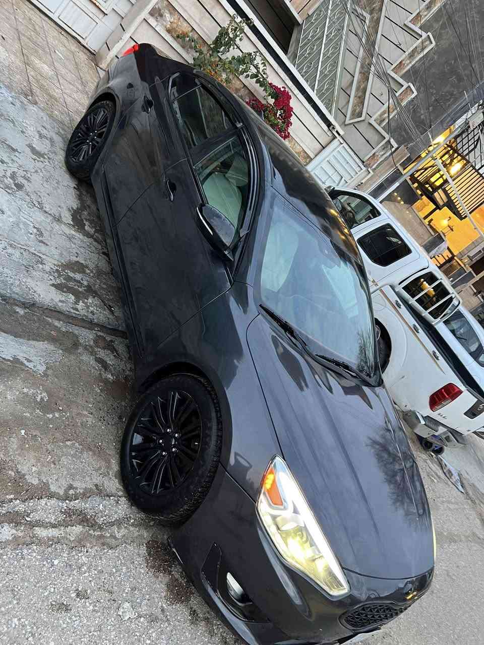 السلام عليكم ورحمة الله وبركاته 
 كادنزا ٢٠١٥ أمريكي فول عدا البنوراما اخوان رقم بغداد الانكليزي الجديد تحويل مباشر حادث جاملغ و البنيد وبيها صبغ جاملغات خلفيه وابواب هسه مصبوغه جديد ابيع حزام وناشر فديو قبل الصبغ وناشر صور الحادث سياره حلوه مكينة وكير مكفولات غرفه جديده لونين لاتبخير ولا تنقيص تخم تاير جديد 
مكاني بغداد العامريه 

السعر 115 
للاستفسار 
***********
