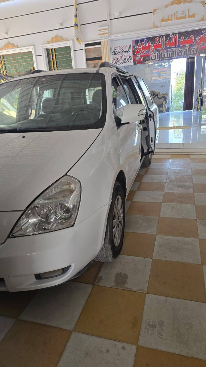 دليل العراق  السيارات 
سيدونا موديل ٢٠٠٨ بيه جاملغ امامي مبدل وجاملغ خلفي مصبوغ ولباقي كفاله السعر ١٤٠ وبيه مجال
رقم الهاتف+واتساب ‏‪***********‬‏
