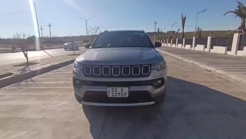 جيب كومباس limited 
موديل 2023
لون سلفر سقف اسود بلادي
ماشيه 60 الف ميل 
سعر 170 ورقه مرقم اربيل جاهز
حادث سيارة/ بدون صبغ مكفوله 👍
فقط شبرين دعاميه امامي صبغ/الباقي مكفول✋
بدون تعديل و شخوط و ملاحظات 🫰
حجم محرك 2.0 تيربو / 4 سلندر
كافه الايربكات سليمه 100 💯 بلادي ماطاك

مواصفات فول limited 1/1
بصمه+شغال عن بعد
فور ويل 4×4
كشن جلد +كهرب + هيتر
استيرن هيتر 
تبريد قطعتين
سقف اسود بلادي
تحكمات فول 
قيادة ذاتيه
تحديد مسار 
رادار امامي و خلفي و جانب 
شاشه ايباد كبير
بريك بصمه
كامره خلفيه
ويل كب كروم بلادي
بعد بيها اهواي مواصفات
سيارة على وضع الشركه كله بلادي حتى دعاميه 
راديترات و حجر بيئه  و رادار و لايتات كله بلادي شركه
شراي يتصل👇

ملاحضه ،،،👉🏻👉🏻👉🏻صور الحادث منزل بالاعلان 
للستفسار اتصال هاتفي مباشر 
***********
***********
