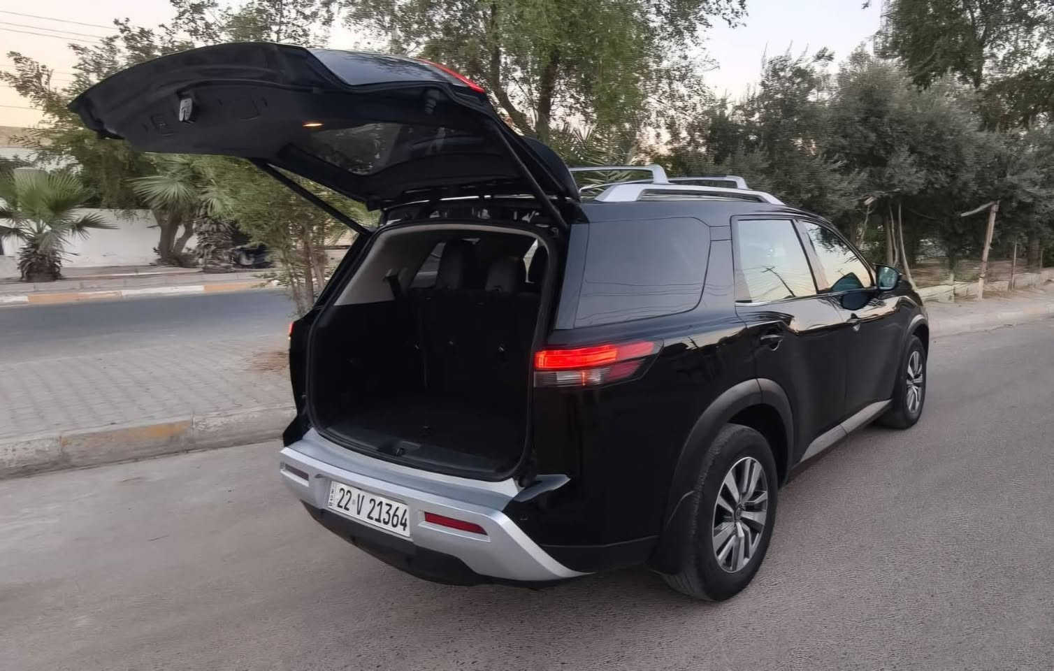 سلام عليكم ..
سيارة للبيع نيسان باثفندر موديل 2023 وارد امريكي
مواصفات SL فور ويل تحديد سرعة تحديد مسار قيادة ذاتيه
اوتو بريك تبريت مركزي كامرات رادارات اماميه وخلفيه 
وجانبيه 7 مودات قياده ضررها كما موضح بالصوره بدون تبديل
ايرباكات طاكه ماعدا الدشبول مرجعه سستم رقمها اربيل
باسمي شرط التحوبل كوبون بانزين هم بيها مكاني كركوك
سعر 86 بيها مجال قليل اتصال عالرقم 
***********
