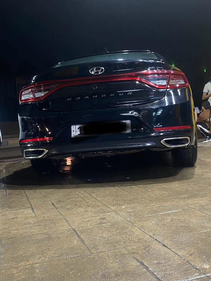 هونداي گراندور ازيرا 2017 وارد كوري محرك 2400وبيها منظومة غاز سعرها 140مكانها بغداد ***********
