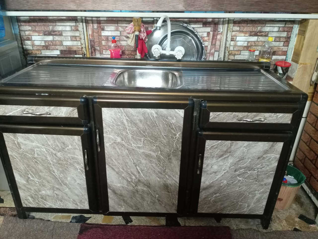 كاونتر للبيع مع الطبخ عشتار  خمس عيون  ***********
