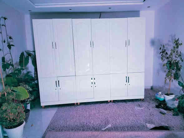 کەنتۆری نوێن شەش تاك بە موادی دەرەجە یەك زۆر پاکو بێ عەیبە تاجەکەشی ماوە سێ دانەی دو تاکیە 
نرخی 290 هەزار لە سلێمانی 
*********** السليمانية
