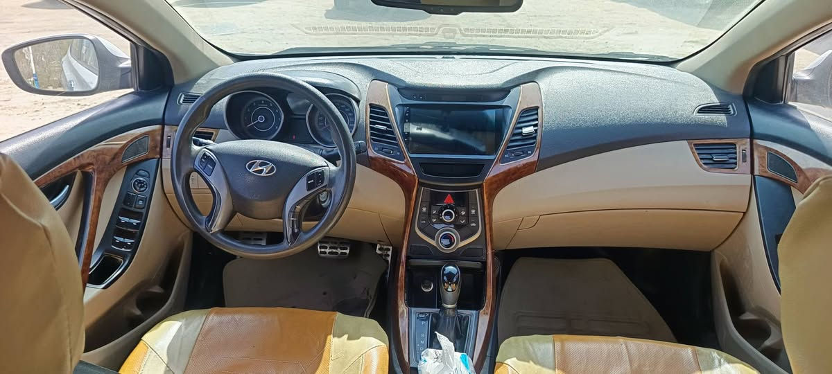 السلام عليكم الانتره 2016 خليجي محرك دوش السياره جاهزه 
حداديه وكير ومحرك كفاله
تبريد قطعتين
فتحه
جلد
السياره بيها قطعتين صبغ بدون دواخل
بابل مشروع المسيب
***********
السعر 110
