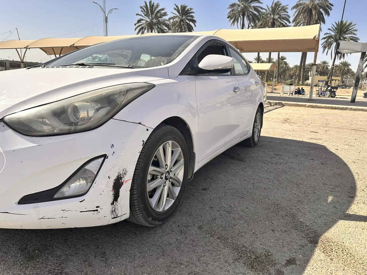 النترا 2015 خليجي بيها جاملغ  صبغ فقط بدون دواخل و بيها مكينا و تبريد نقص السعر بشدة وبيها مجال حك الجيه عنون كميرة الجزيرة السياحية  رقم الهاتف ***********
