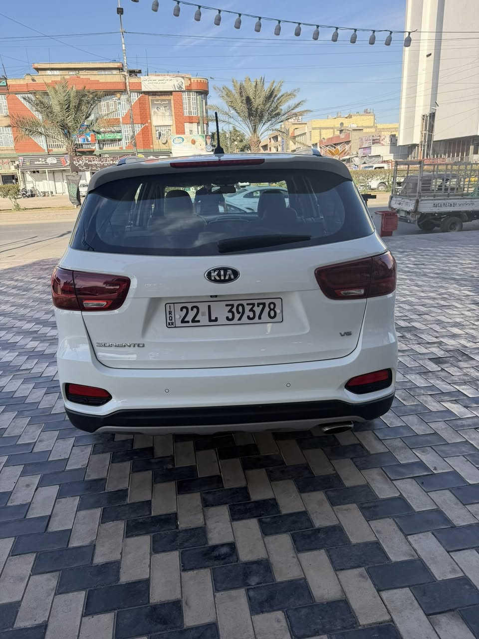 سورنتو للبيع 2020 6 سلندر كشنات كهربائي مكفوله من الصبغ والبارد بصمه شاشه كبيره صندوق كهربائي ماشيه 54 الف السعر 265$ وبيها مجال للشراي 
الاتصال على رقم الهاتف ***********
