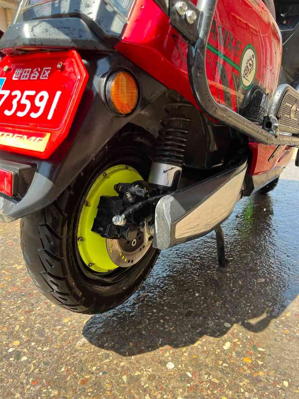 السلام عليكم
دراجة RANIX ام عيون شركة دراكون 
ملف 2000w
3سرعات 
سرعه : 99 انطيك حقيقي 80
دراجة مدرعة حماية 180 ْدرجه + نضام R
دسك رياضي 
6 باتري 
دراجة ميعوزها ربع فقط تاير خلفي طاك  انطيك حك تاير جديد وتروح تشد وتتوكل 
سعر :625 
تواصل : ‭***********
