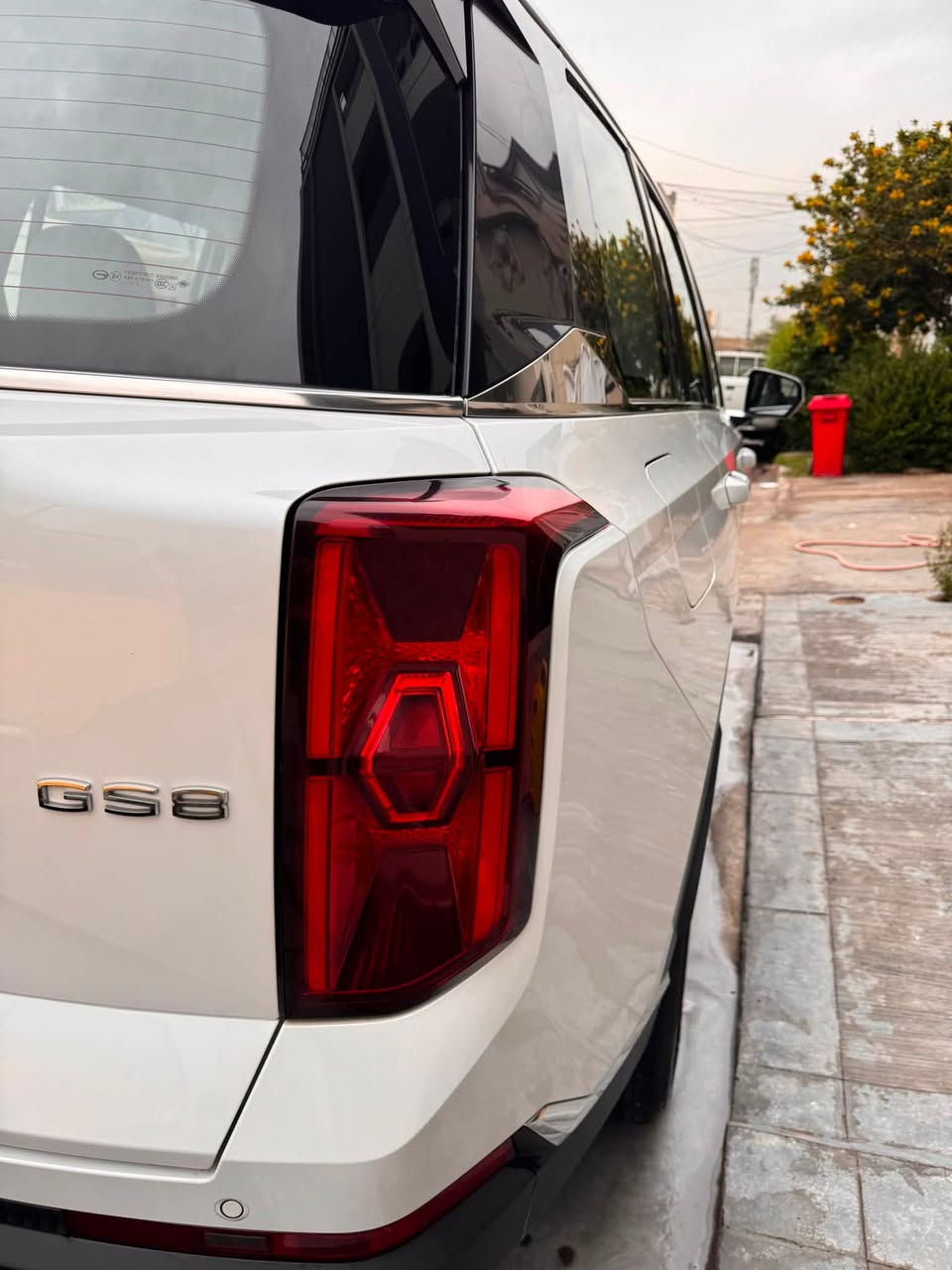 🚘 للبيع – GAC GS8 GT موديل 2023

📍 الموقع: بغداد - الكاظمية 

* اللون: أبيض
* الفئة: GT
* الدفع: 2WD
* المحرك: 2.0 تيربو
* ناقل الحركة: أوتوماتيك
* الممشى: 92,000 كم
* داخل الضمان
* رقم اربيل 
* مكفولة

سيارة استخدام شخصي، بحالة ممتازة جدًا، جميع الصيانات الدورية مُنجزة في مواعيدها،جاهزة للاستخدام مباشرة.

أبرز المواصفات:
✅ شاشة معلومات وترفيه كبيرة
✅ كاميرات 360°
✅ فتحة بانوراما
✅ مقاعد جلد كهربائية
✅ حساسات أمامية وخلفية
✅ تشغيل بصمة ودخول ذكي
✅ أنظمة أمان ومساعدة قيادة متقدمة

💰 السعر المطلوب: 19,800 دولار 

📩 ***********
