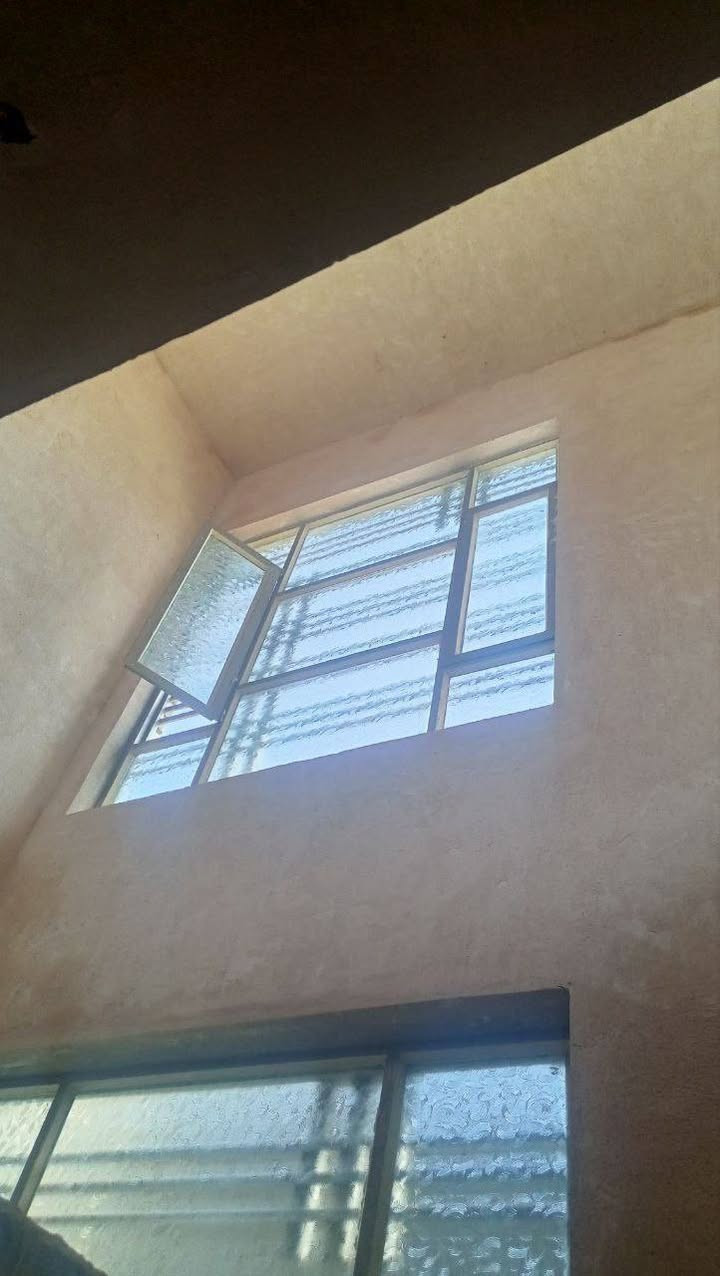 السويفي للزجاج
هل تبحث عن أفضل أنواع الزجاج؟ 🌟 لدينا جميع الأنواع المتاحة، من المعجون الفاخر بضمان إلى الزجاج المشجر بسعر 750، والذهبي والمضلل العاكس بسعر 1250. نحن هنا لتلبية جميع احتياجاتك من الزجاج! اتصل بنا الآن على *********** 📞 واحصل على ما تحتاجه بسرعة وسهولة! 🔥
