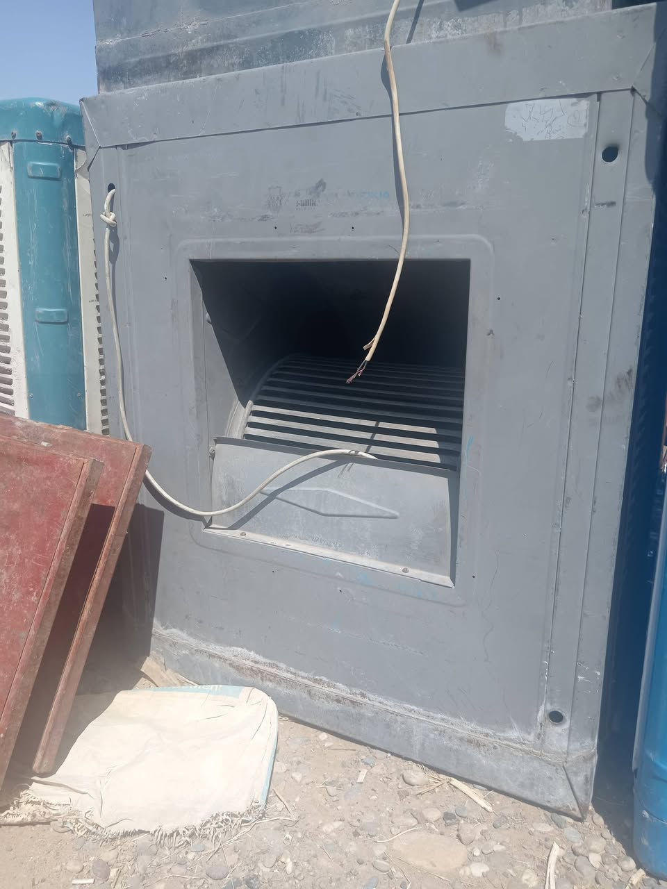 السلام عليكم
مبردة نظيفة وكاملة للبيع، الحجم 4 ونص، بحالة جيدة وجاهزة للعمل، والفحص خير دليل.
للاستفسار أو المعاينة يرجى التواصل على الخاص.
***********
