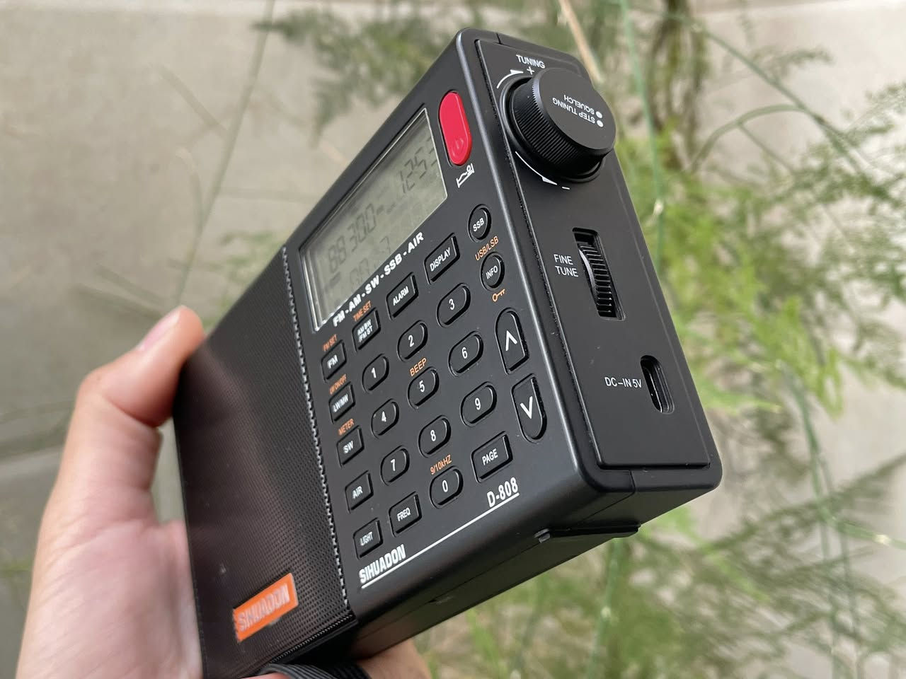 راديو من شركة اكسداتا ( سيهوادون)
موديل D 808
موجات fm am sw ssb air
سحب و مواصفات راقية جدا 

للطلب و الاستفسار مراسلة الصفحة
متوفر توصيل


**إذا كنت صاحب هذا الإعلان وتريد حذفه لأي سبب، رجاءا أرسل رسالة إلى الدعم الفني**