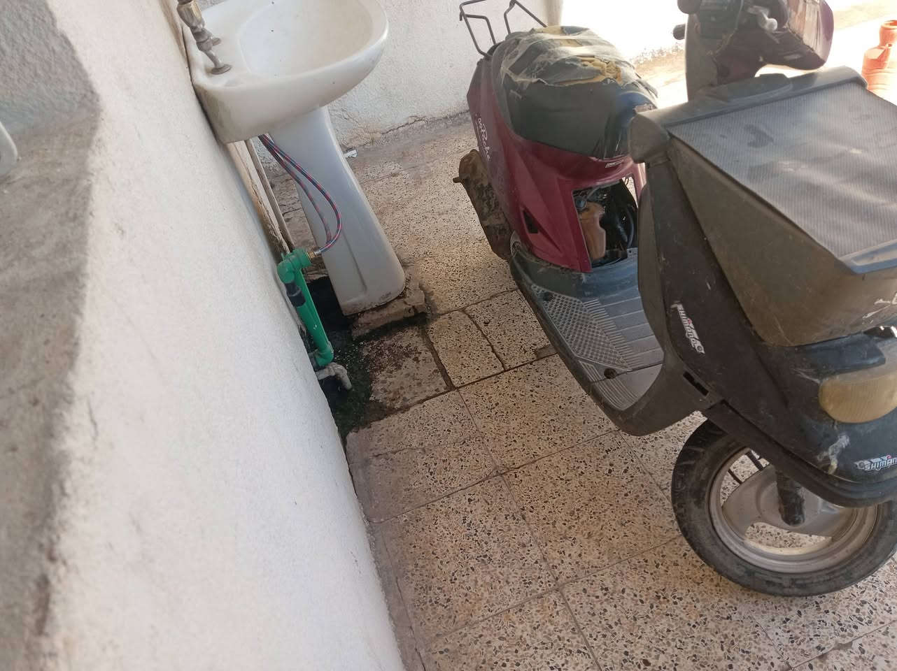 مطار بزون للبيع
سعر 80
***********
