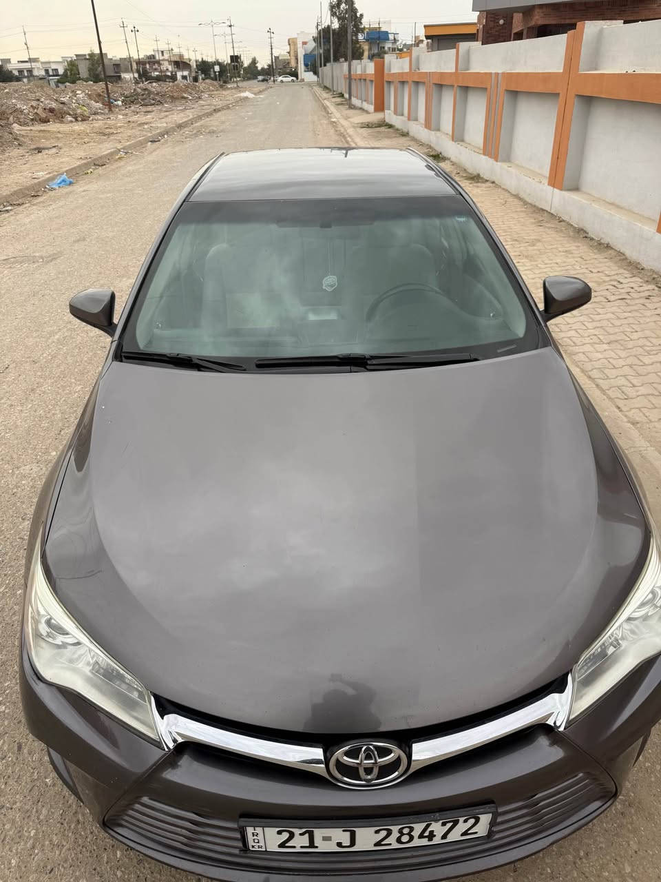 كامري 2017 
موصفات سياره Le
-داخل كريمي وصاج
-كشن كهرباء 
-وشاشه وسطي وموصفات معروفه
هزه سنويه جديده
:-ضرره : جامرلخين طرف سايق مصبوغ وتعديل بارد بل باب 
السعر:- 142 ومجال
العنوان/ كركوك
*********** كركوك, العراق
